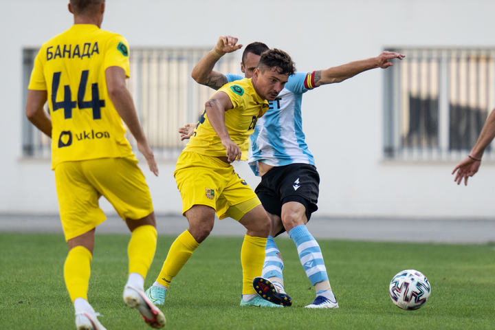 ILK04945