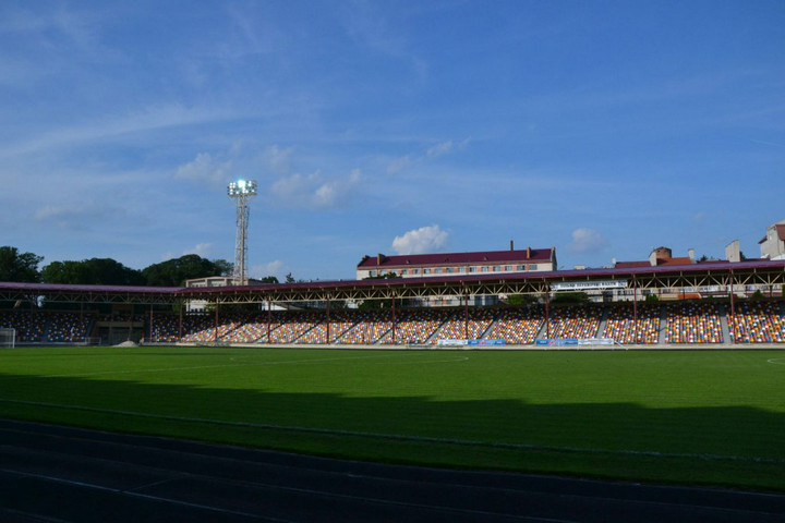 YR8_5cVsCJe9WyFQZ3Ytcq8rStucsTyX